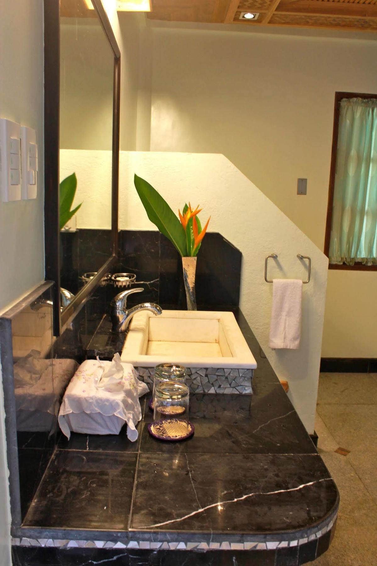 Noanoa Island (Adults Only) Otel Taytay  Dış mekan fotoğraf